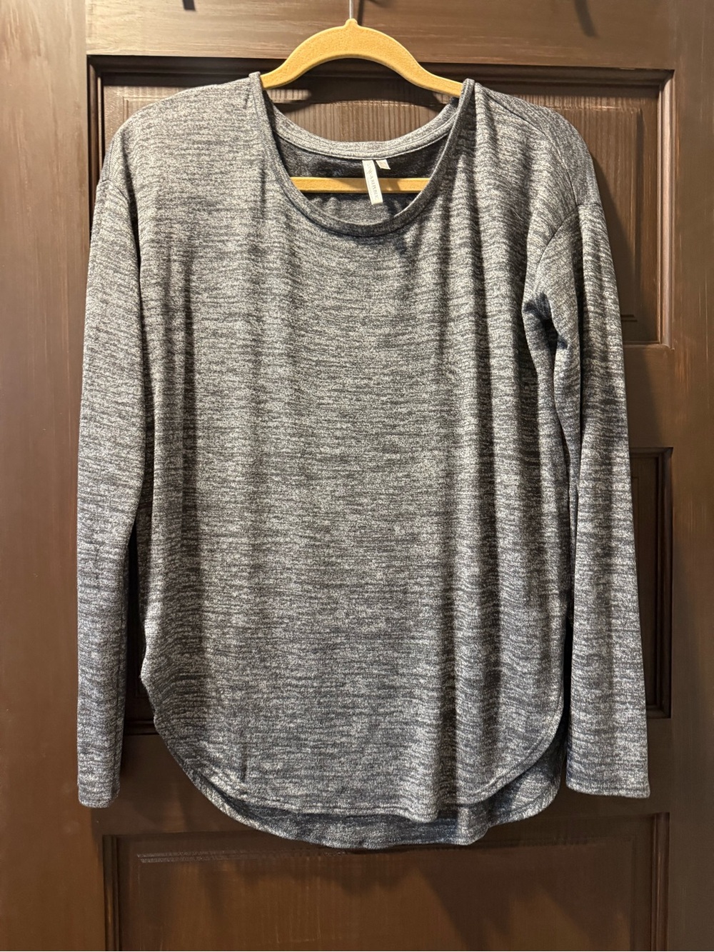 Banana Republic Women's Heather Gray Long Sleeve Crewneck Top